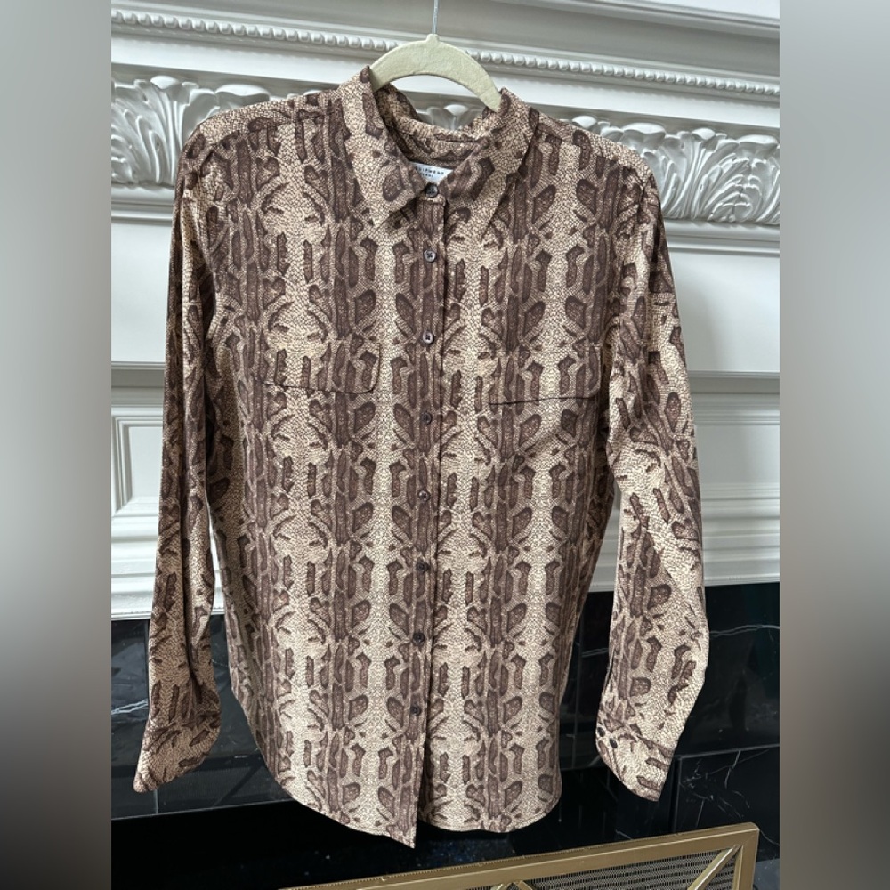 Equipment silk front pocket blouse